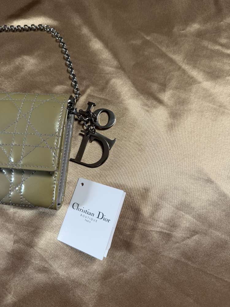 Dior WOC