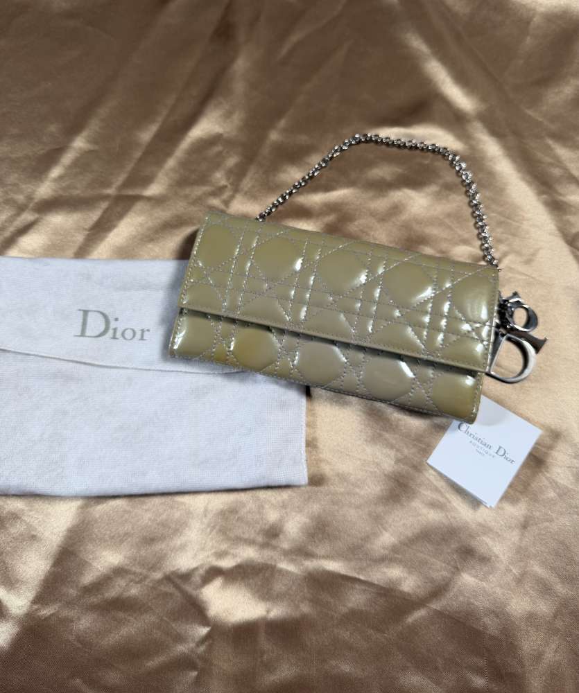 Dior WOC