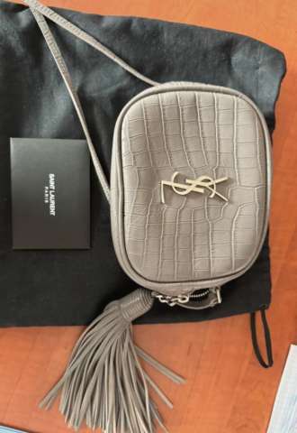 https://www.vipluxury.sk/Ysl croco bag