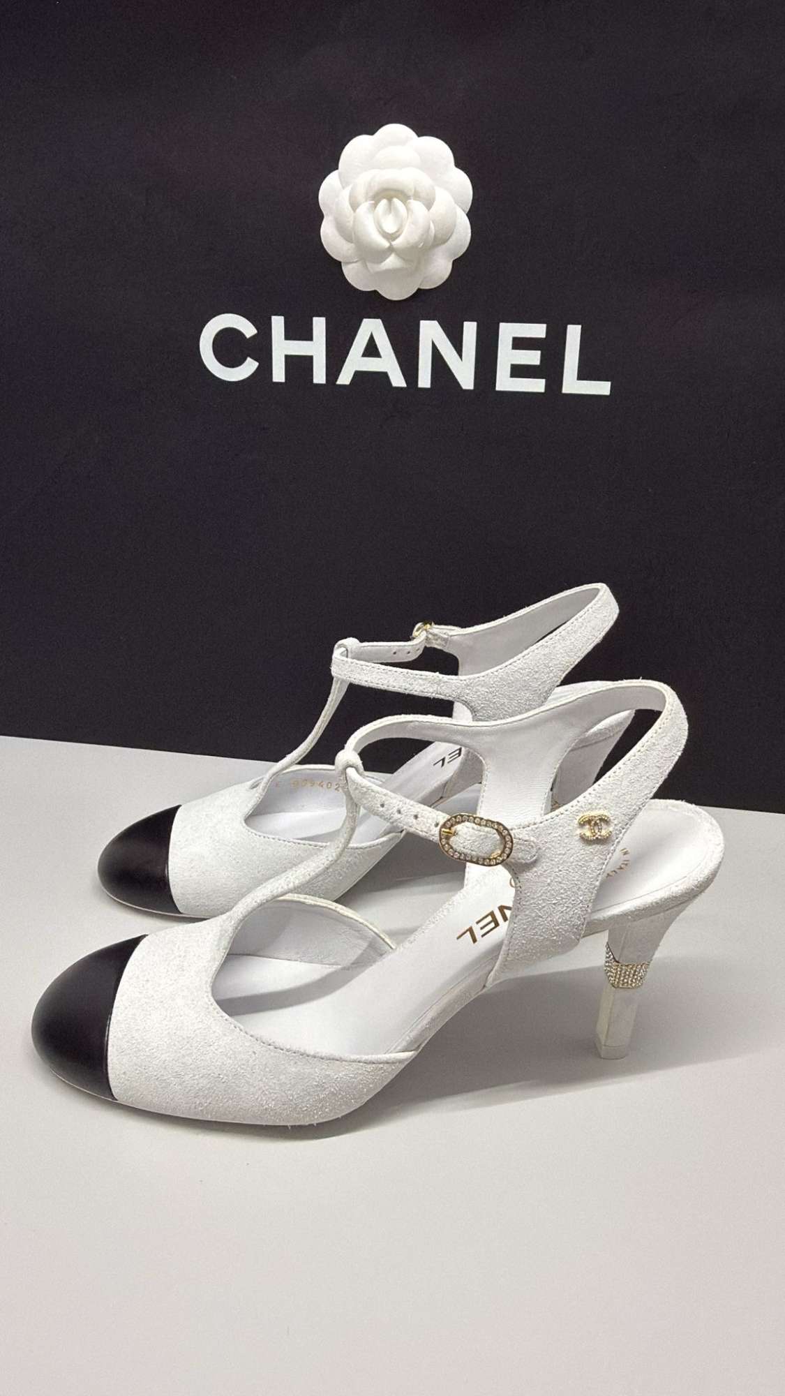 Chanel lodičky