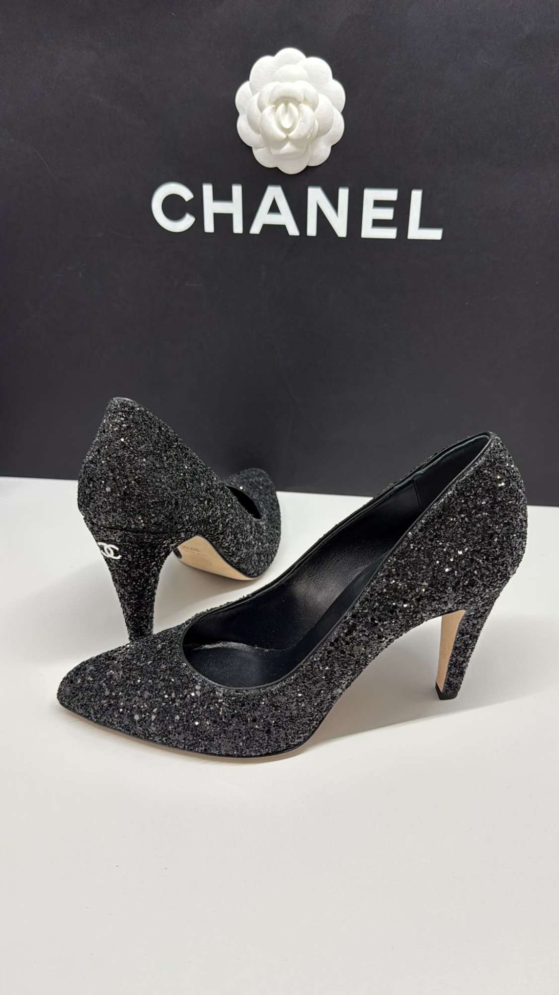 Chanel lodičk
