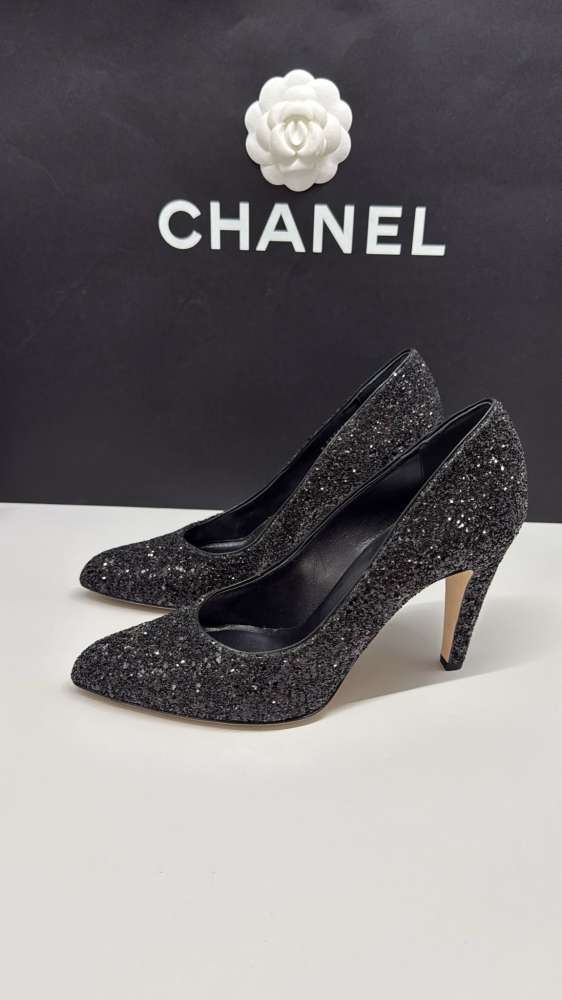 Chanel lodičk