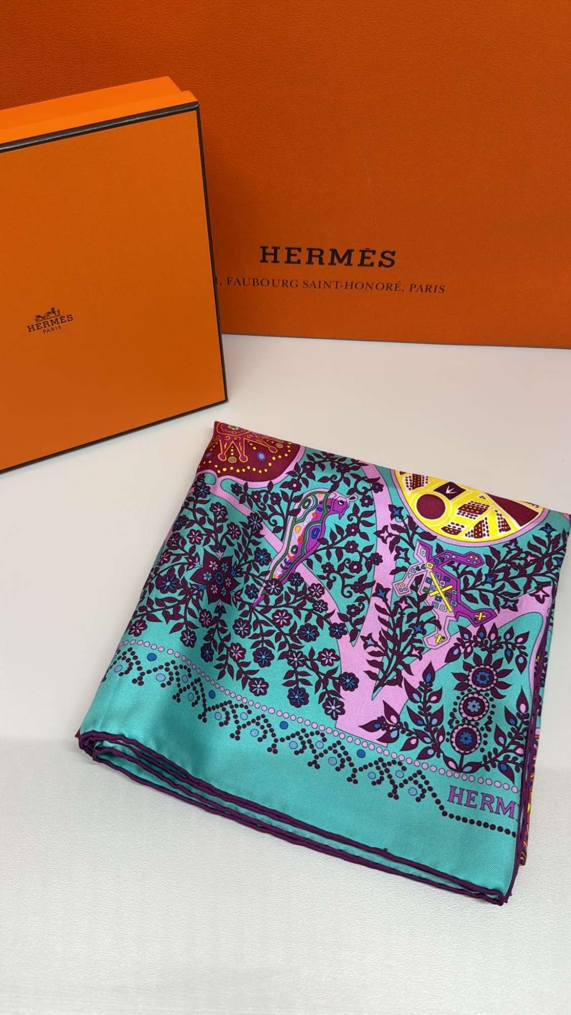Hermes šatka