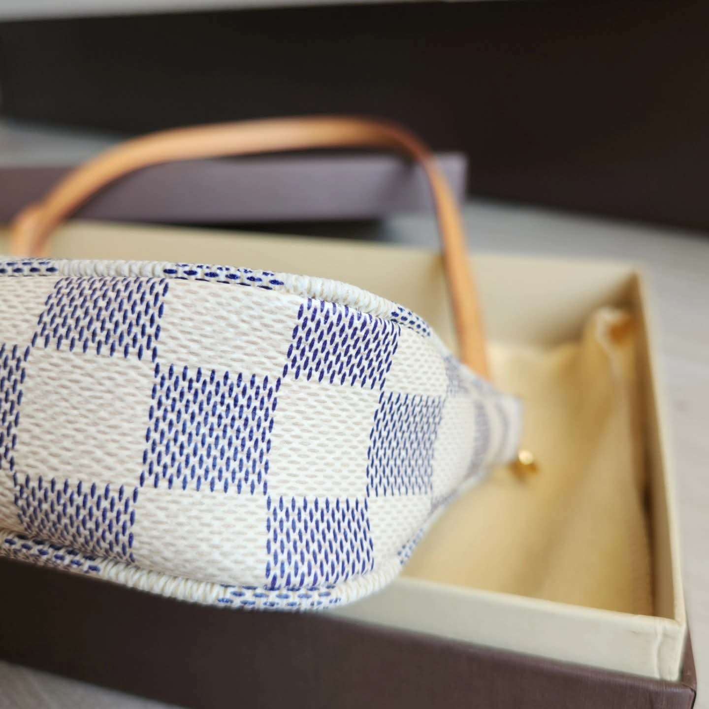 Louis Vuitton Pochette Accessoires