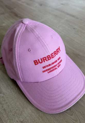 https://www.vipluxury.sk/Burberry šiltovka