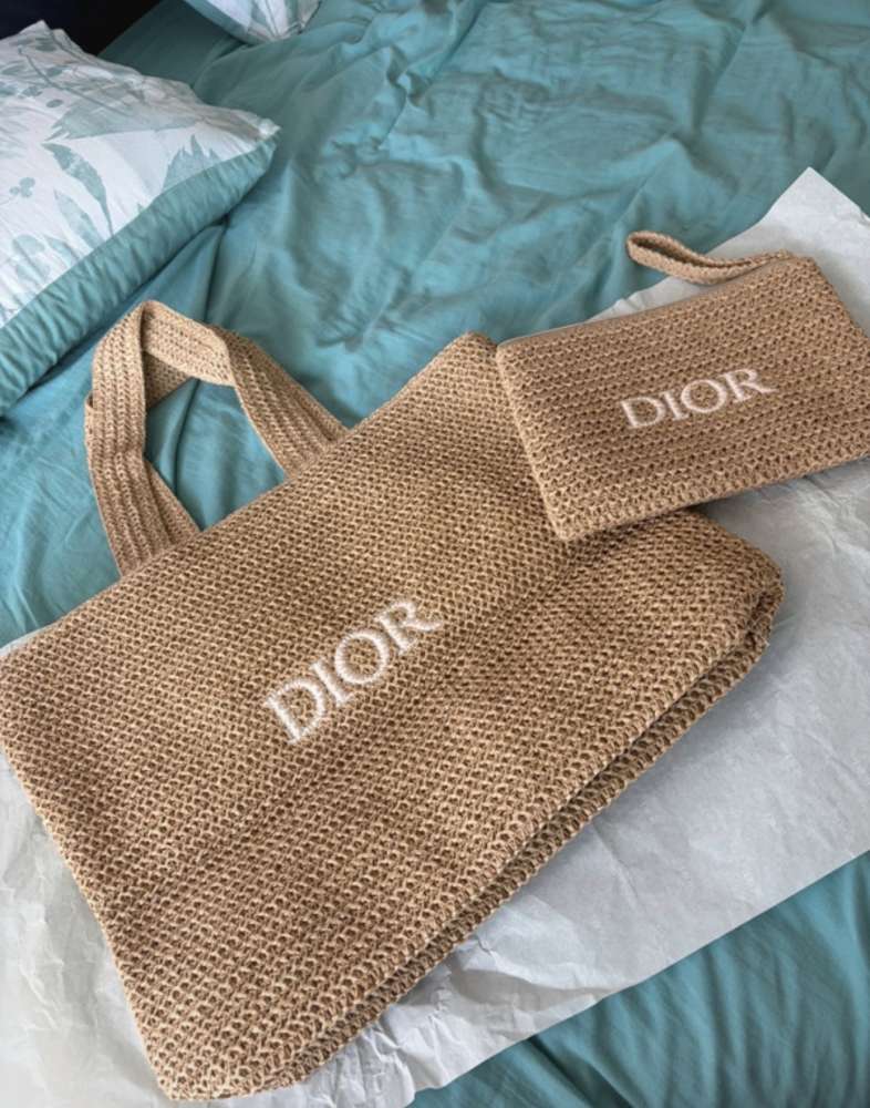 Dior shopperka s clutchom