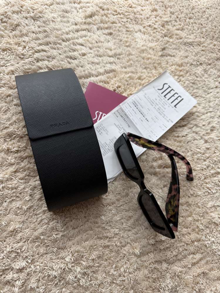 Prada slnecne okuliare