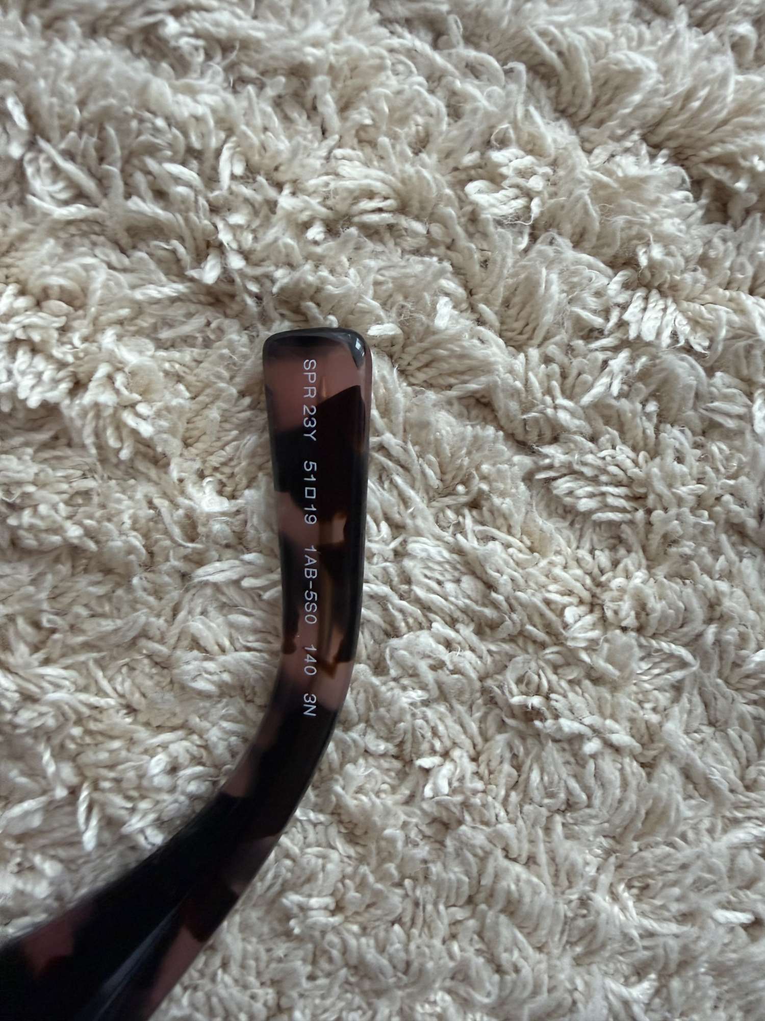 Prada slnecne okuliare