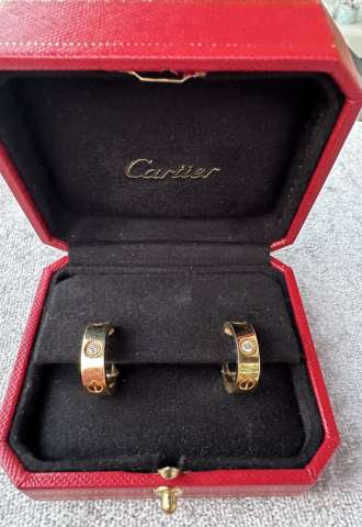 https://www.vipluxury.sk/Cartier Love s briliantmi naušnice