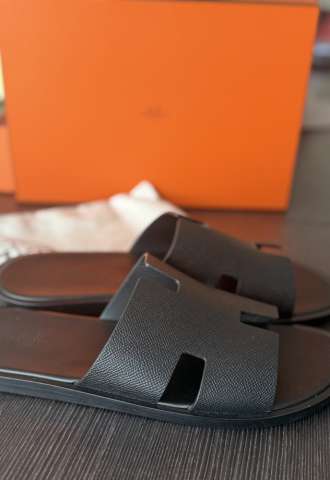 https://www.vipluxury.sk/Hermes black sandals