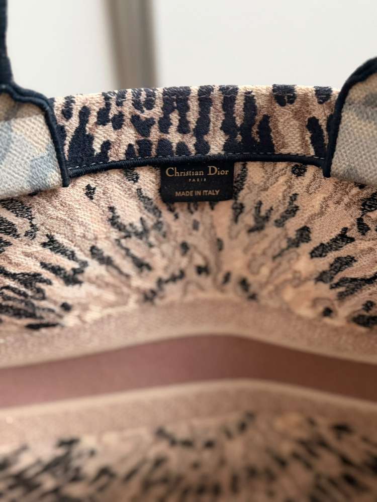 Dior tote
