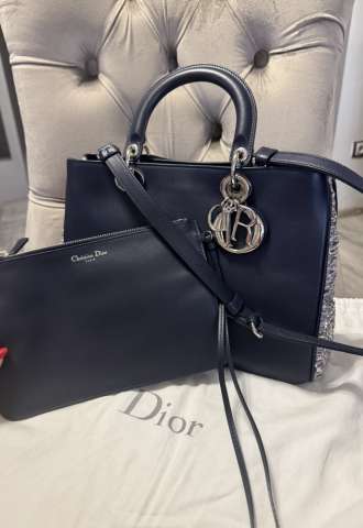 https://www.vipluxury.sk/Dior Leather medium blue glitter handle