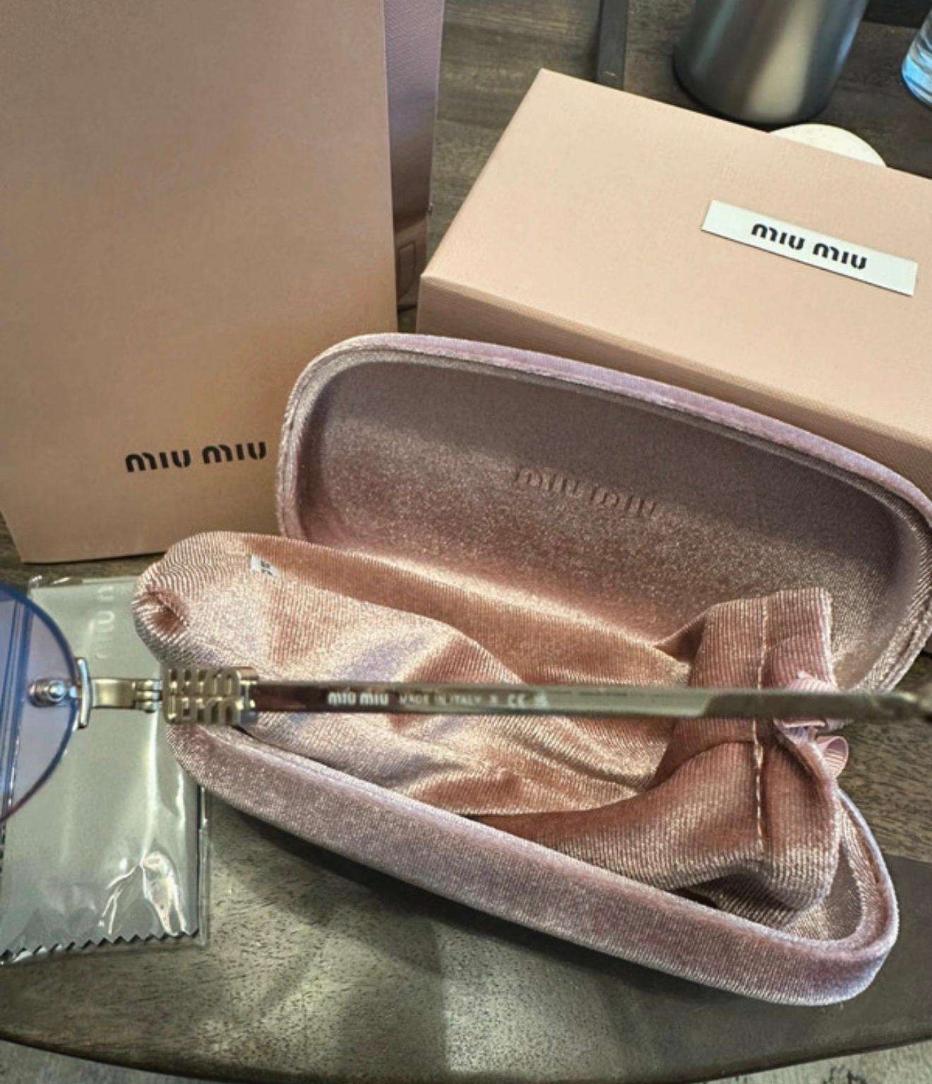 Miu miu okuliare