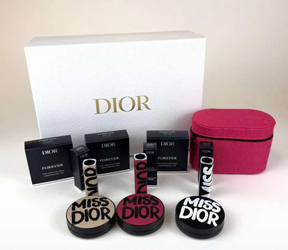 Dior rúže a púdre