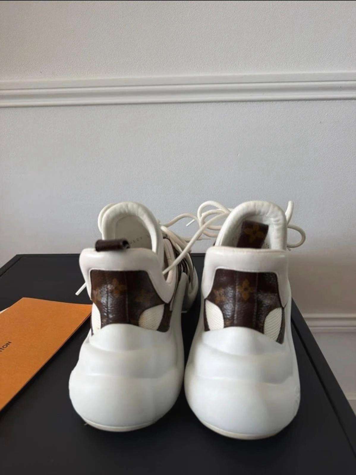 Louis Vuitton archlight