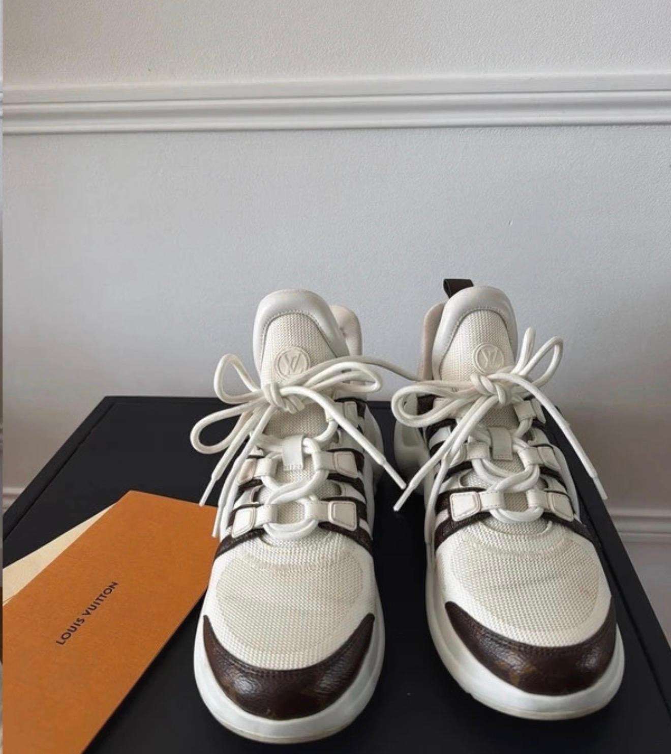 Louis Vuitton archlight