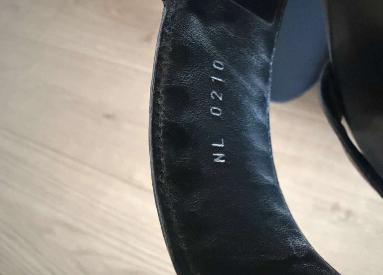 Louis Vuitton sandalky