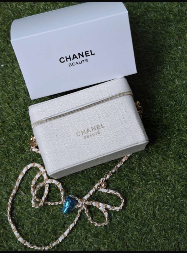 Chanel beauty tasticka