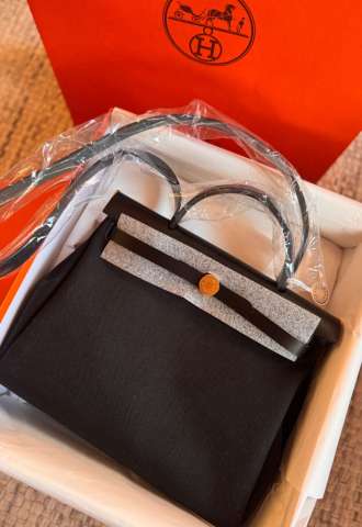 https://www.vipluxury.sk/Hermes herbag 31