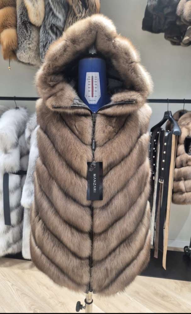 Manzari vesta z certifikovaného ruského soboľa