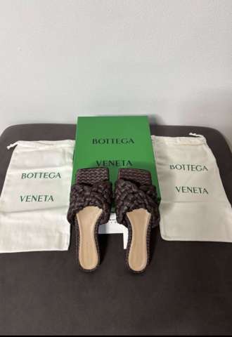 https://www.vipluxury.sk/Bottega Veneta šľapky