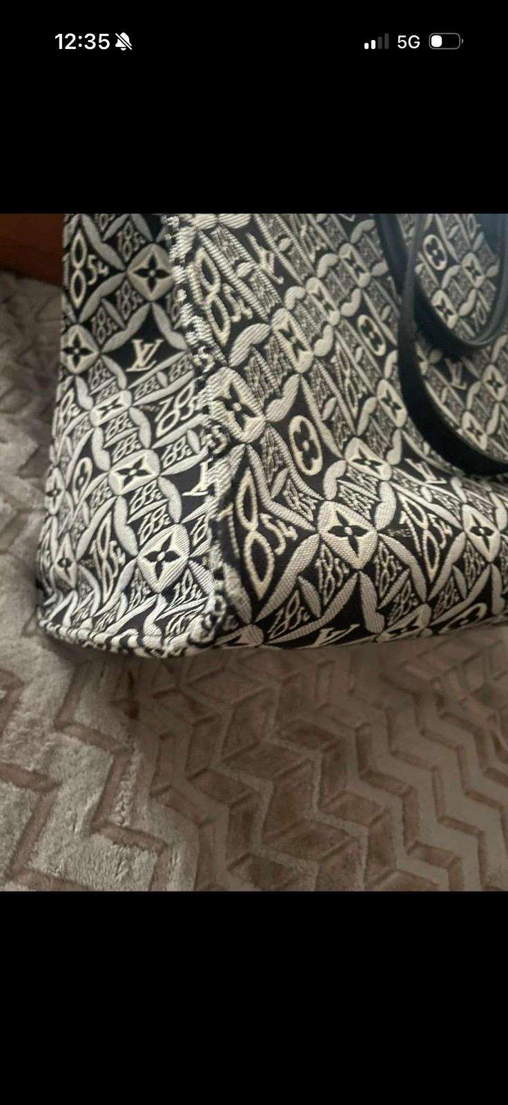 Louis Vuitton GM shopper bag