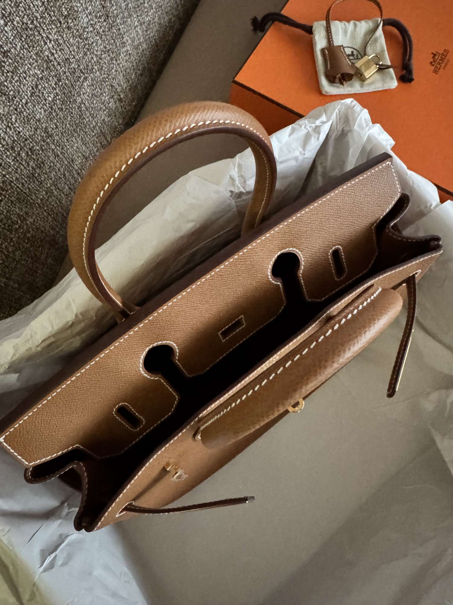 Hermes Birkin 30 gold