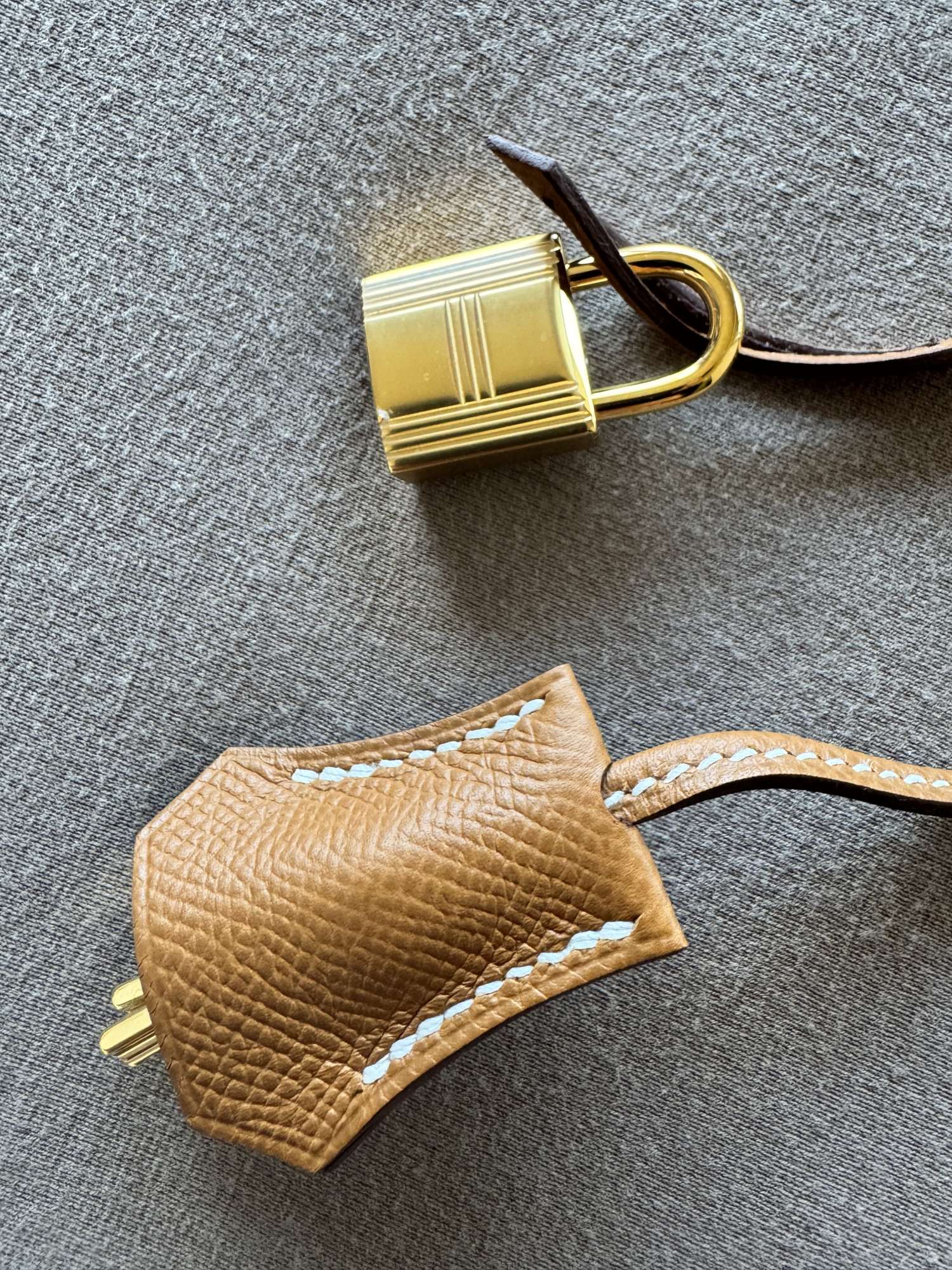 Hermes Birkin 30 gold