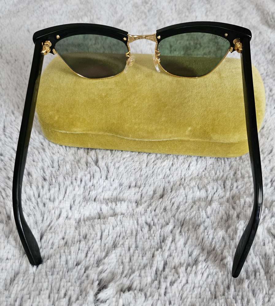 GUCCI slnečné okuliare.