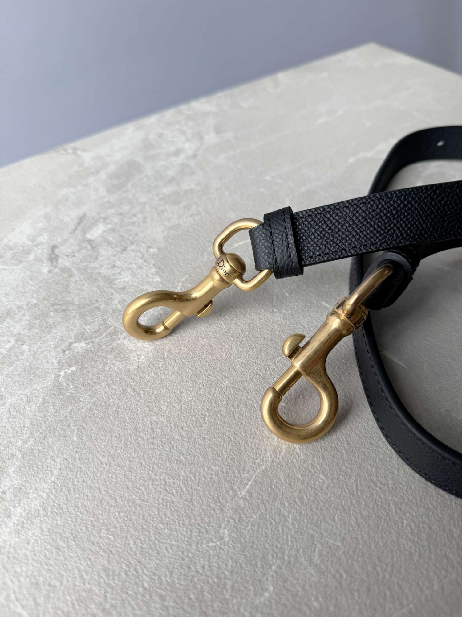 DIOR Saddle Bag s remienkom čierna kabelka so všetkým