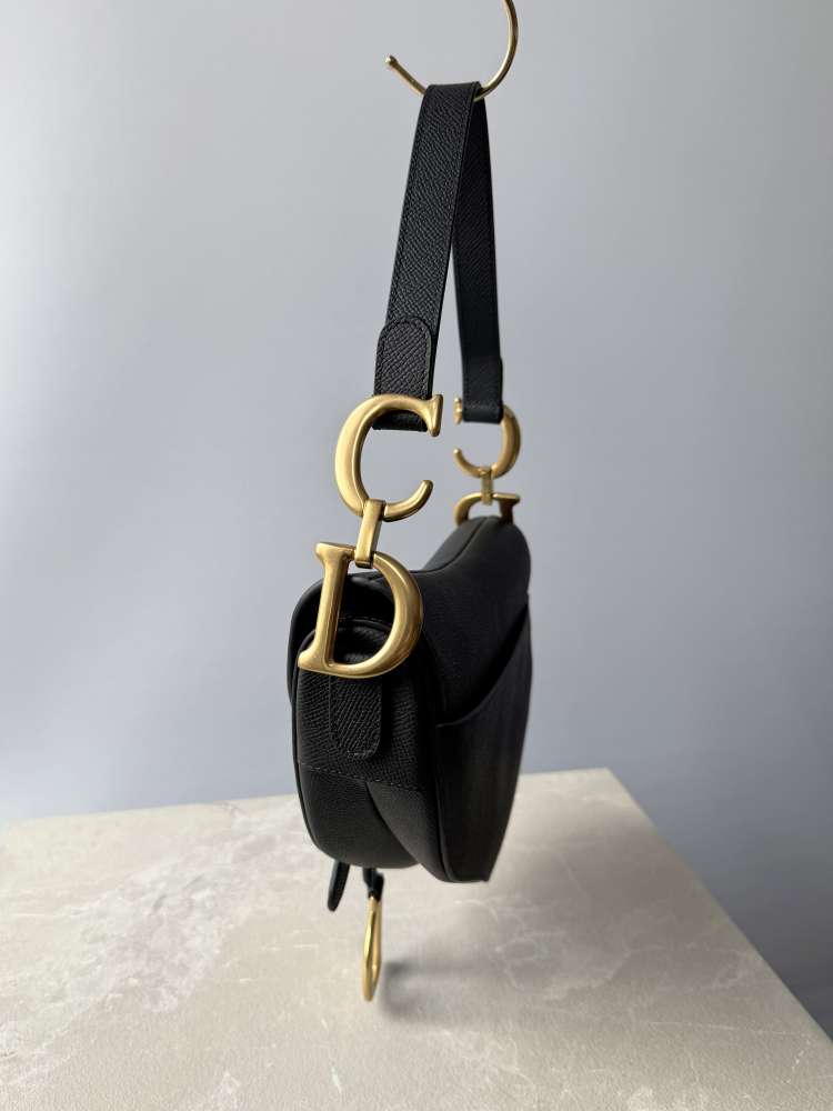 DIOR Saddle Bag s remienkom čierna kabelka so všetkým
