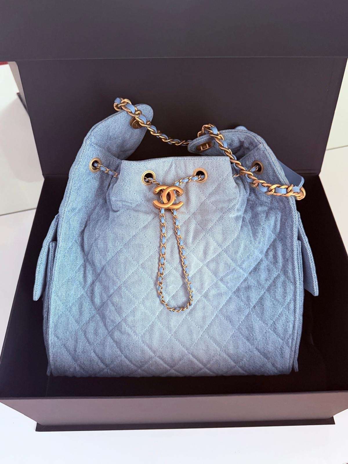 Chanel 25 medium