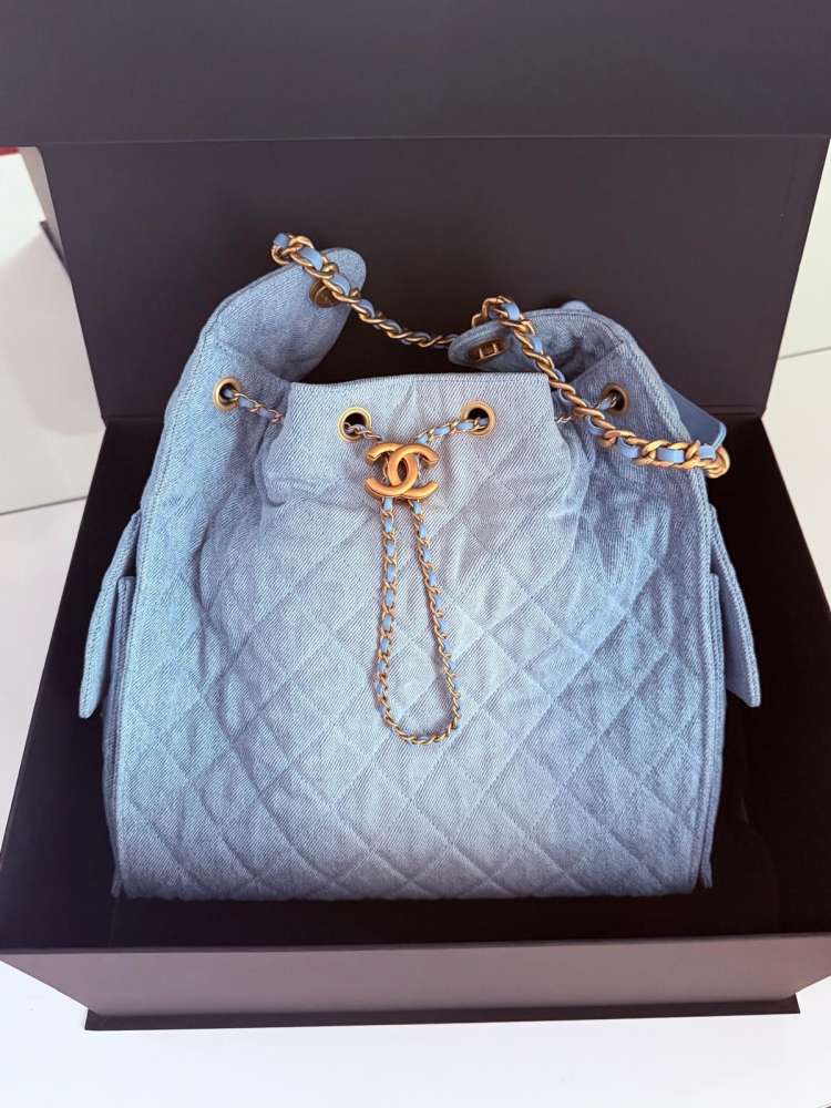 Chanel 25 medium