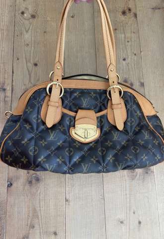 https://www.vipluxury.sk/Louis Vuitton Bowling kabelka