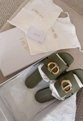 https://www.vipluxury.sk/Dior šľapky