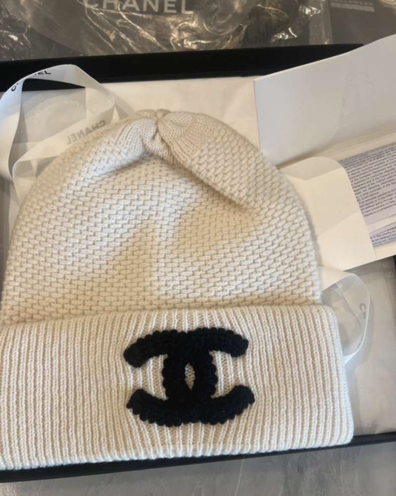 Chanel čiapka