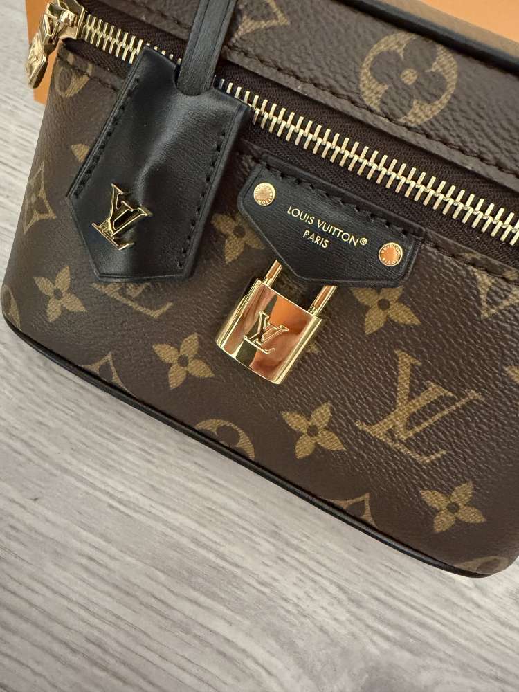 Louis Vuitton Vanity