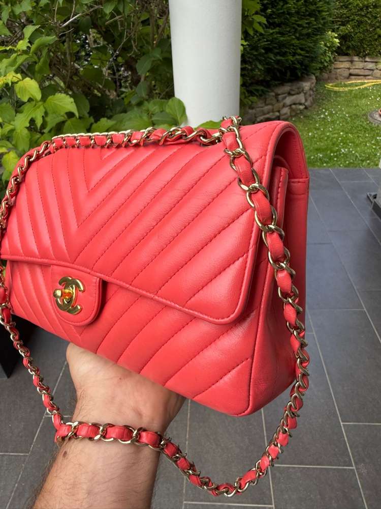 Chanel médium flap bag
