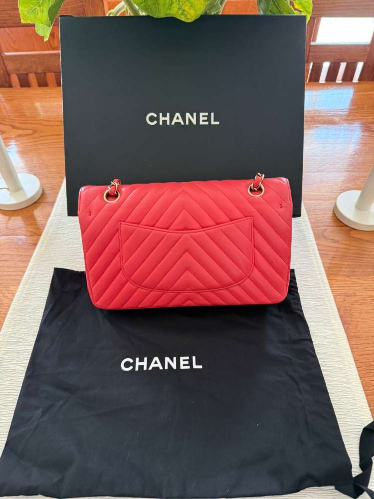 Chanel médium flap bag