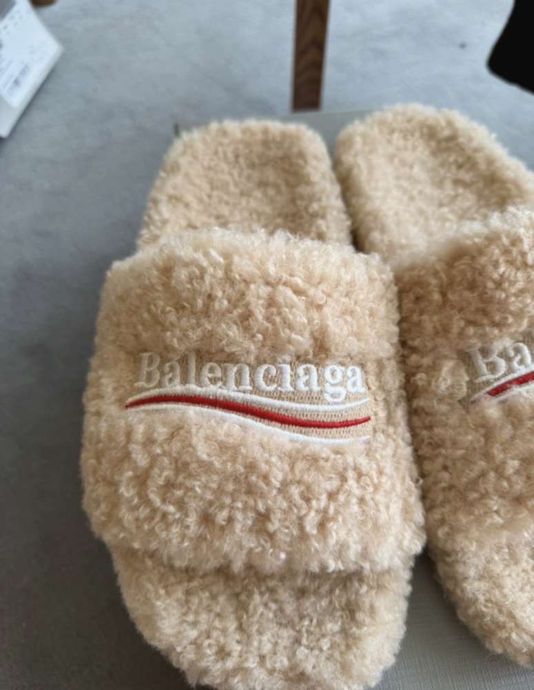 Balenciaga šľapky