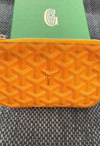 https://www.vipluxury.sk/Goyard klúčenka
