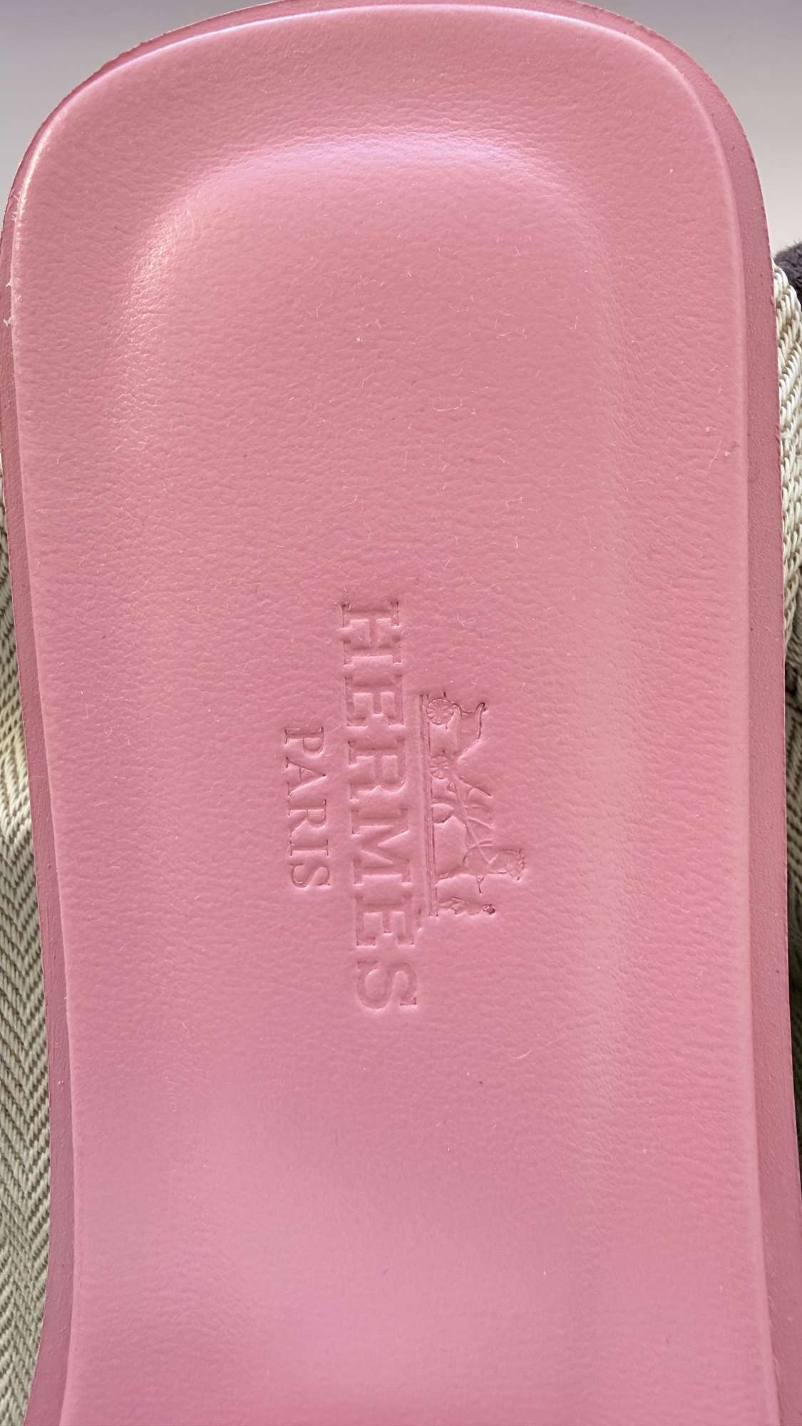 Sandále Hermès Oran rose Bonbon 38