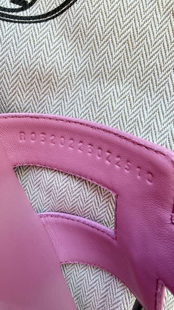 Sandále Hermès Oran rose Bonbon 38