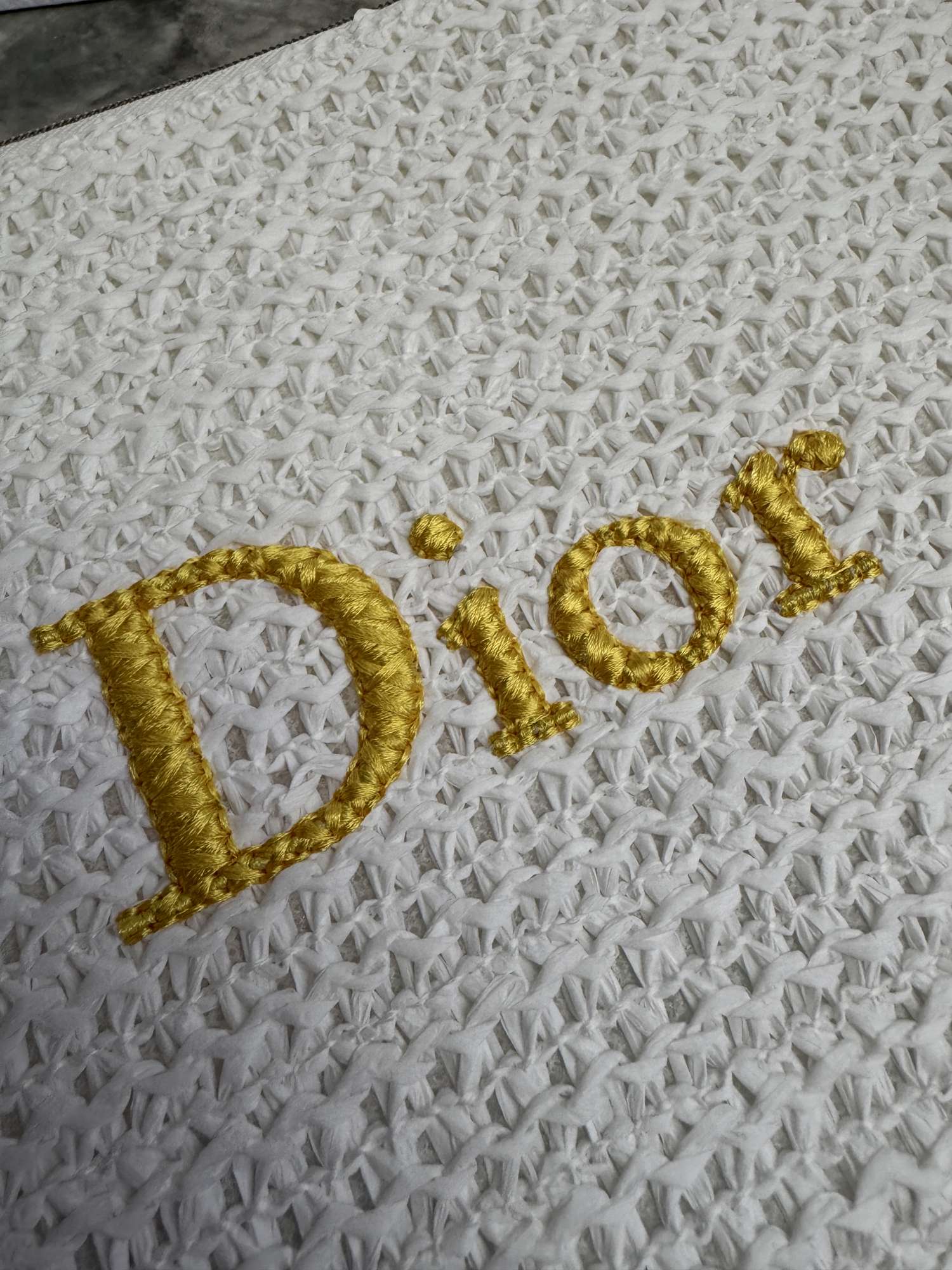 Dior  pochetka