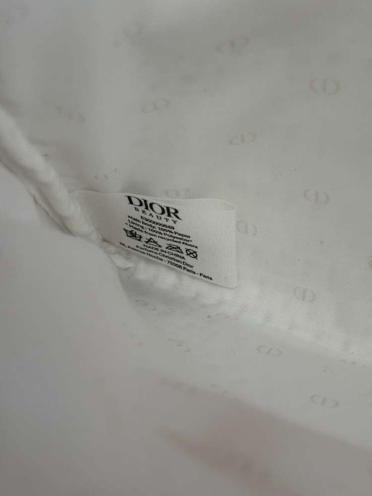 Dior  pochetka