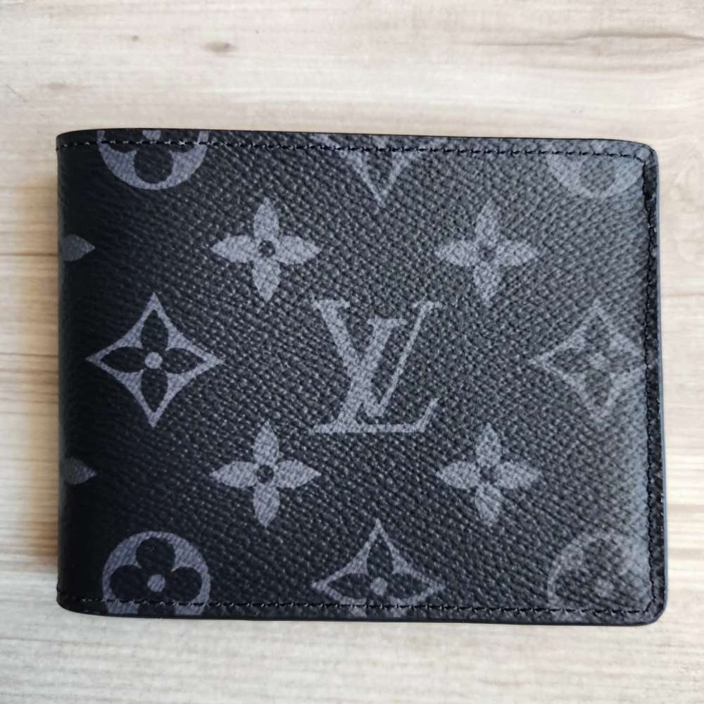 Louis Vuitton Slander