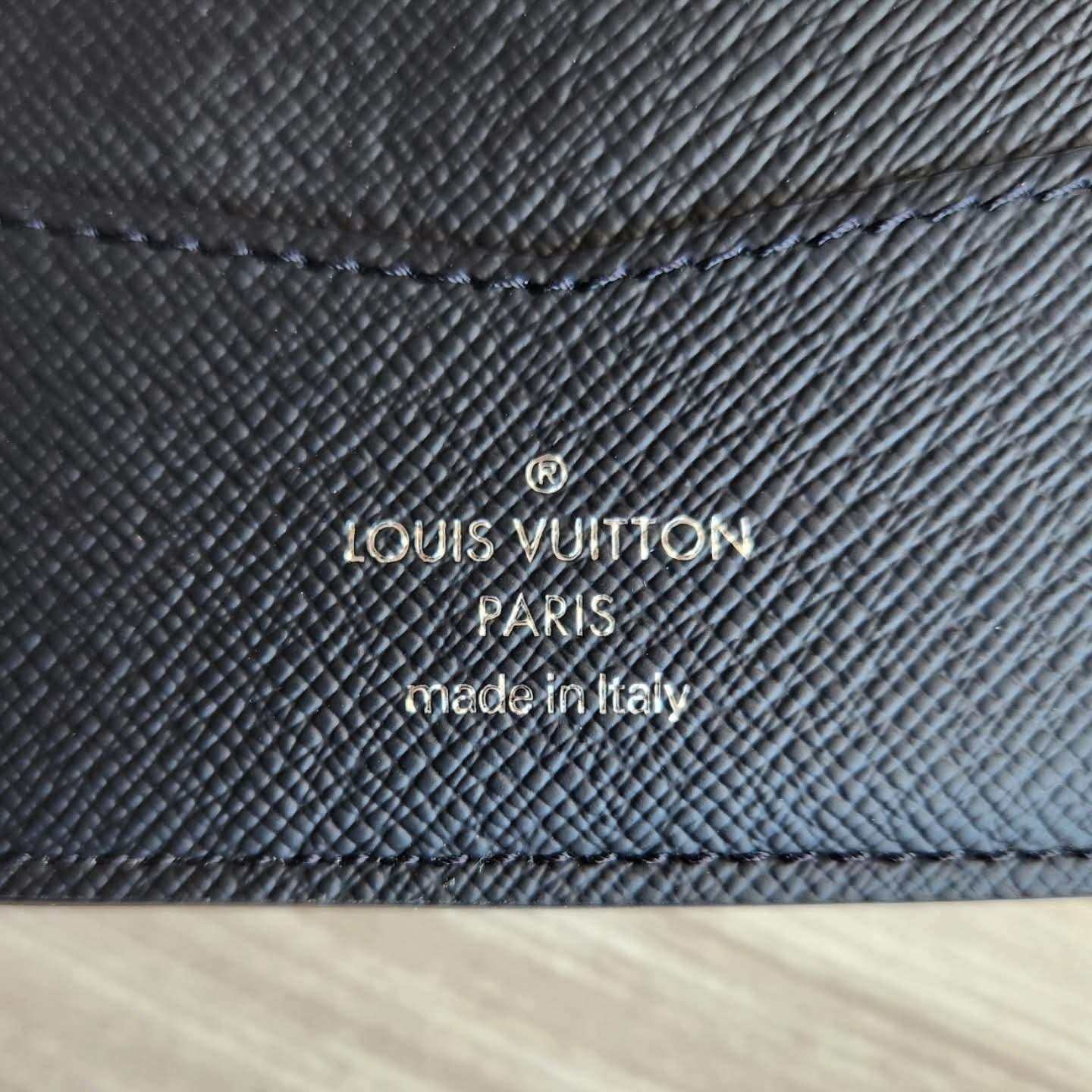 Louis Vuitton Slander