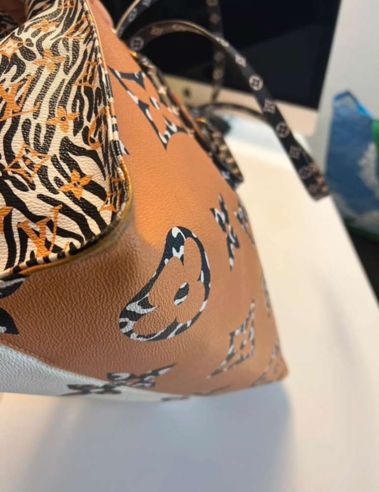 Louis Vuitton onthego GM