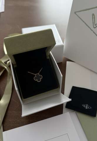https://www.vipluxury.sk/Van Cleef & Arpels Vintage Alhambra