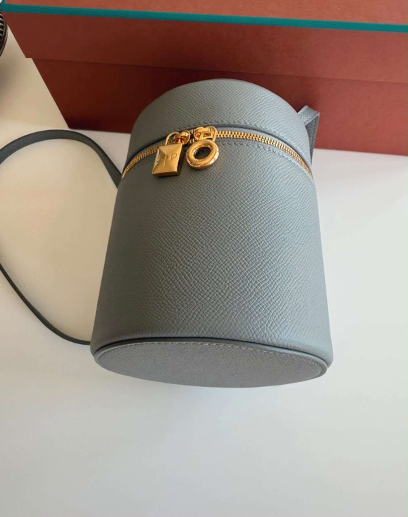 Loro Piana kabelka